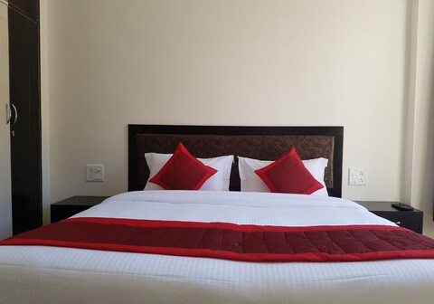 Una Comfort Ivy Hotels