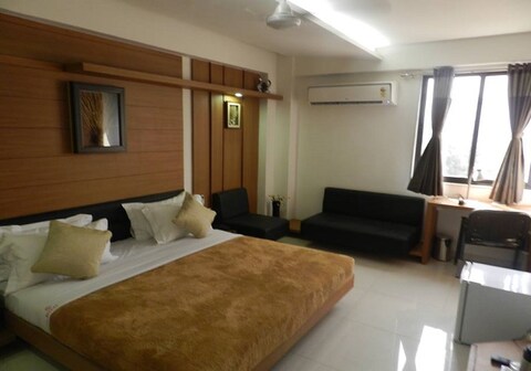Hotel The Royal Plaza