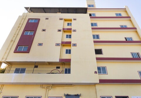 Hotel O Sunrise Triangles