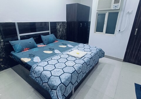 3 BHK Home in Vrindavan with Full kicthen