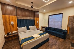 HOTEL WHITE LILY (Unit of Amrit Hotel), Bhopal HOTEL WHITE LILY (Unit of Amrit Hotel), Bhopal