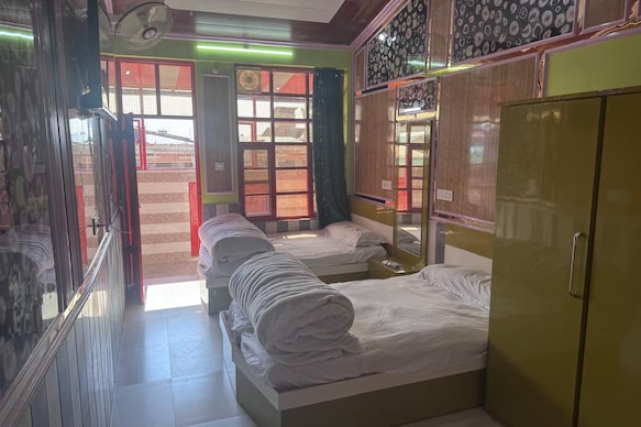 Jaan Hotel and Restaurant