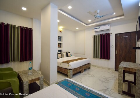 Hotel Keshav Residency
