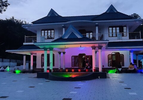 Gilead Holliday Chenganoor