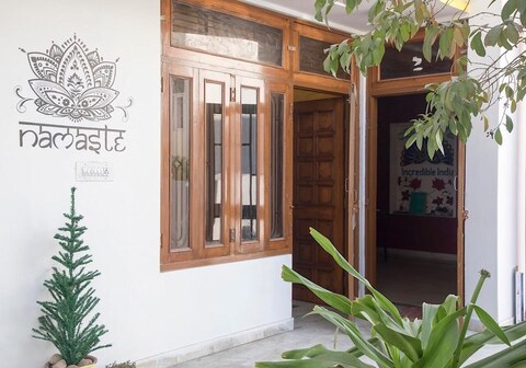 HOT House of Travellers