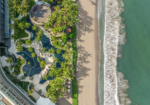 w bali - seminyak by Marriott