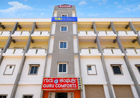 FabHotel Guru Comforts