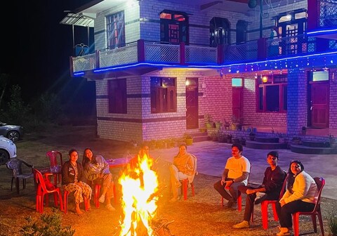 Mountain River View Homestay