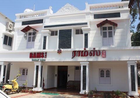 Rams Inn | Rooms in a Homestay