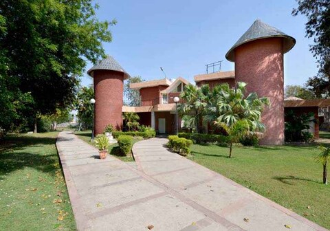 Dabchick Tourist Resort