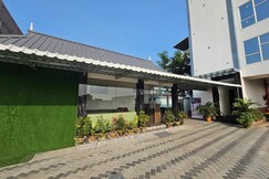 Rudraksh Riverside (a unit of Hari Om Catering Service), Sambalpur Rudraksh Riverside (a unit of Hari Om Catering Service), Sambalpur