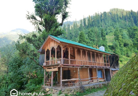 Cedar Oak Cottage | 2BR | By Homeyhuts