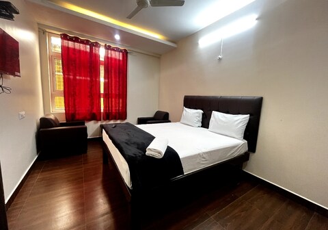 I Care With Greenery Comforts