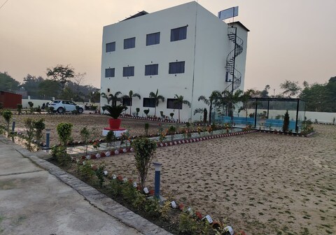 Hotel Velvet Sky & Resort (M/S Pawan Kumar Singh)