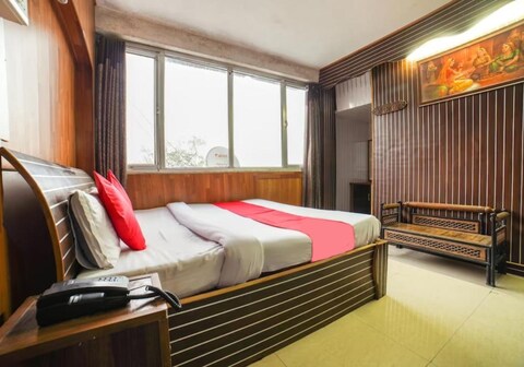 LongView Retreat Mallital