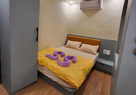 Fully furnished AC studio in wakad