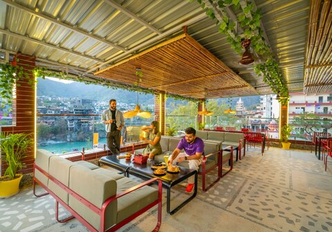 The Hosteller Rishikesh Ganges
