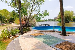 Mia Riaan Lake View Resort, Cochin Mia Riaan Lake View Resort, Cochin