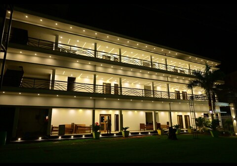 RAJ PALACE HOTEL AND RESORT