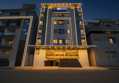 FabHotel Shree Mohan Palace