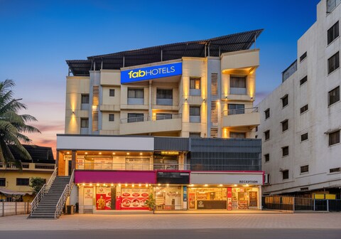 FabHotel Chetan Executive