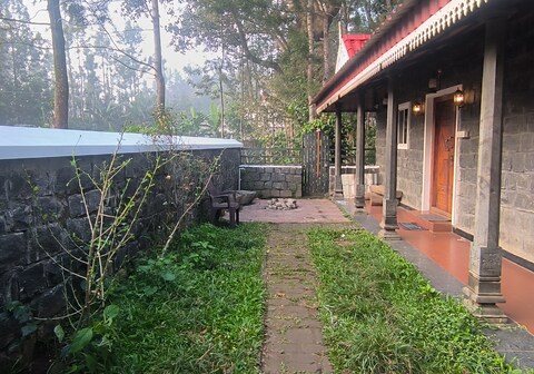 Day Night Residency by Bodhi hideouts