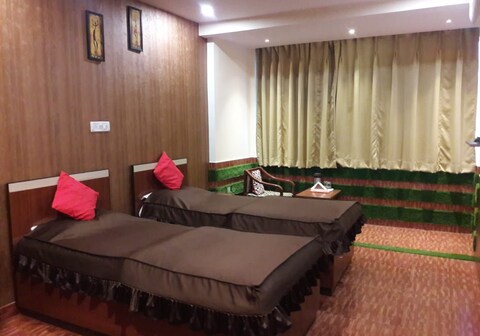 Hotel Hiltop