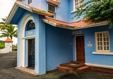 Enchanting Abode | Private Entrance to the Beach