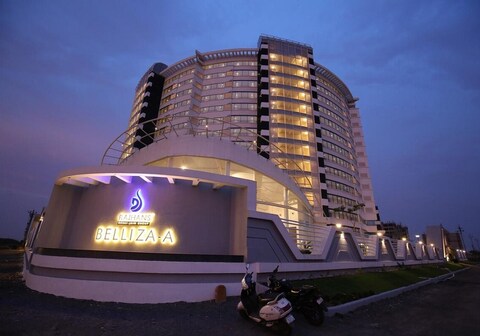 4 Bedroom Luxurious Apartments Managed By Rhoof Hospitality