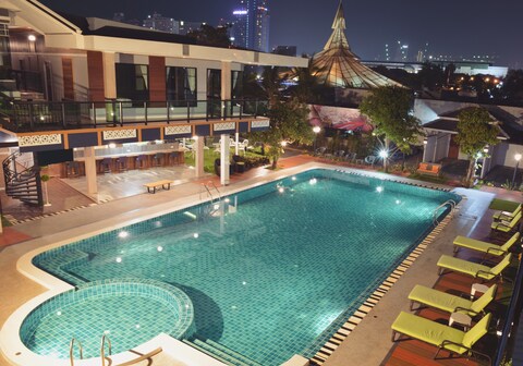 The Tamnan Pattaya Hotel and Resort