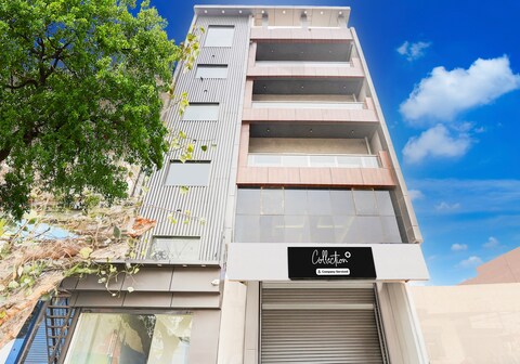 Collection O Haldoni Mod Greater Noida