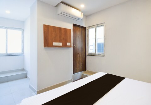 Hotel O Vaishnavi Residency