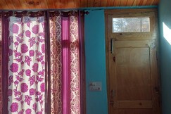 Area51 cafe and farmstay, Kasol Area51 cafe and farmstay, Kasol