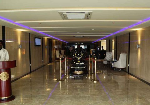 Hotel Suraj Grand
