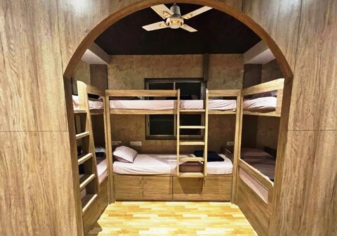 GARDEN CREEK DORMITORY FORT