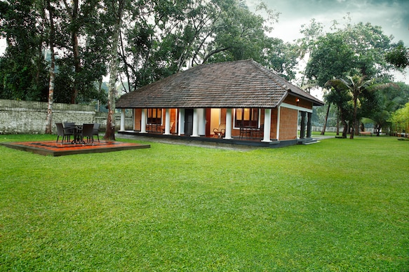 Karapuram Village Resort And Spa