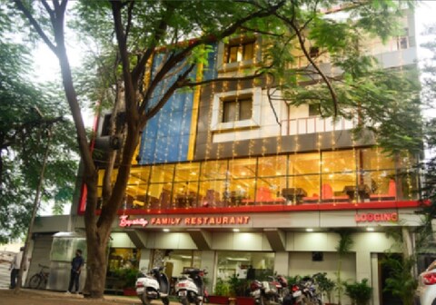 Hotel Springs Lodging