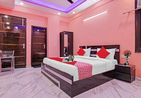 Super Hotel O Rishabh Inn