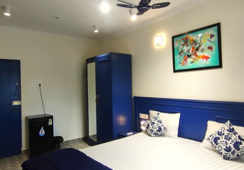 Amananjuna 4BHK Villa by Spectacular Spaces