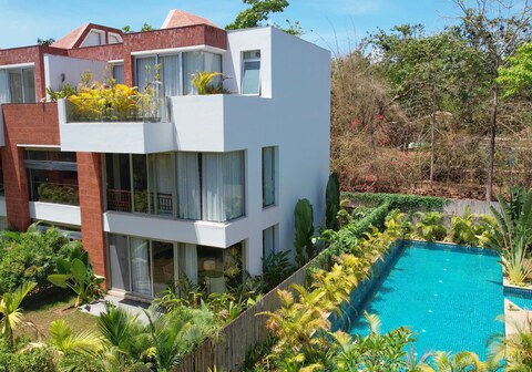 Assagaon 2 BHK Villa Gardenia with Bathtub and Pool