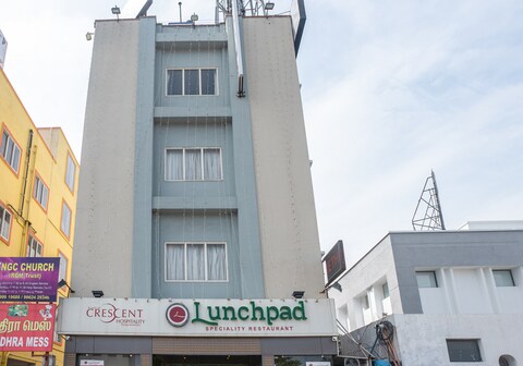 Crescent Inn Navallur