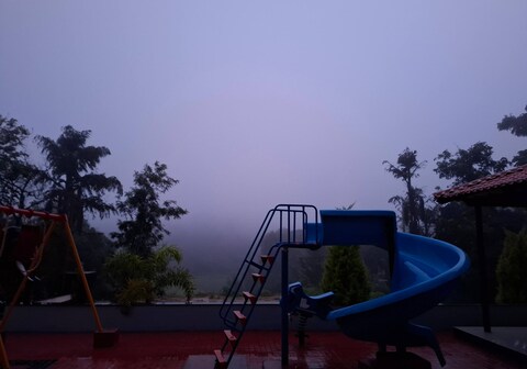 Sanee cloud view cozy stay