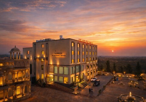 Sunrise Dreamworld Resort