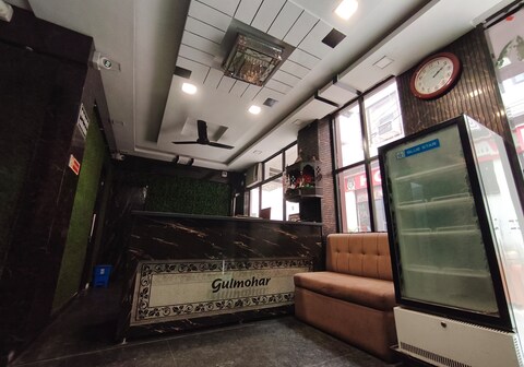 Hotel Gulmohar