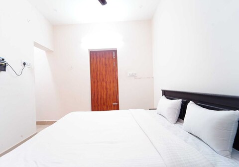 Collection O Madurai Junction Formerly RLR Enclave