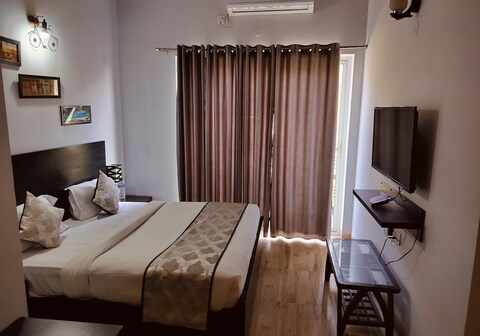 Vrindavan Holidays Home