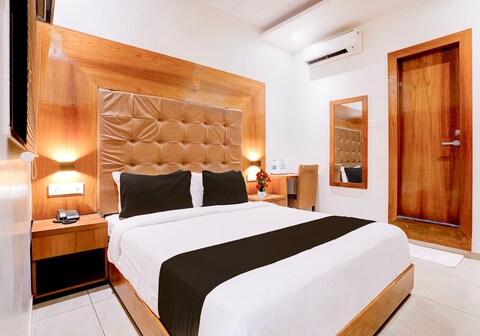 Super Townhouse Oak Times Square Le Western