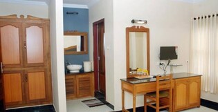 SAHARI HOTEL, Cochin SAHARI HOTEL, Cochin