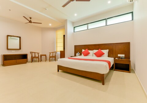 Super Townhouse Edassery Blue Bells