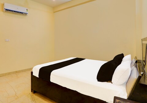 Hotel O PARADOX HOTEL AND RESTAURANT